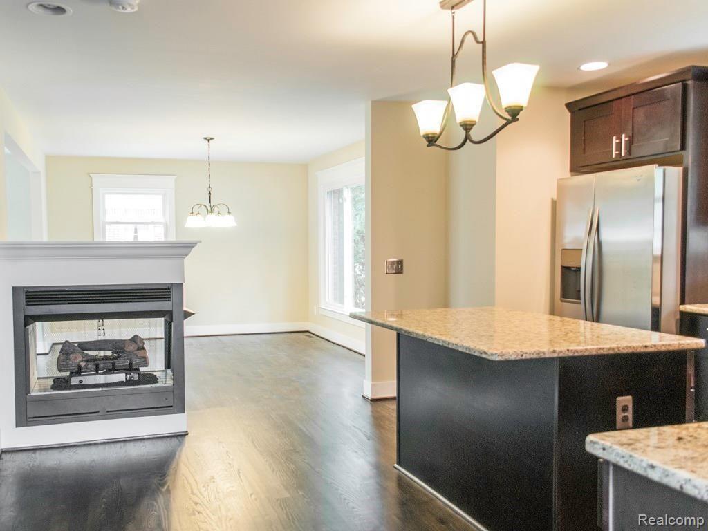 427 Woodside Road Royal Oak, MI 48073 - Photo 13 of 45 Kitchen 1E.jpg