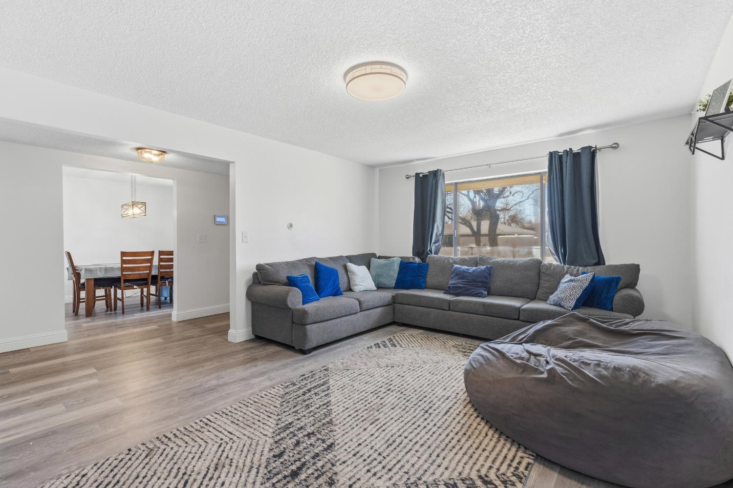 1975 East Alexander Avenue Merced, CA 95340 - Photo 6 of 32