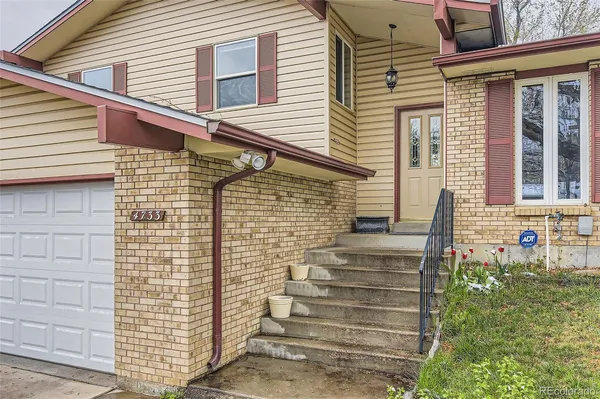 $3,195 | 4733 South Willow Street, Denver, CO 80237