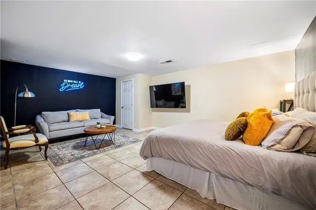 $5,200 | 4116 Wieuca Road Northeast, Atlanta, GA 30342