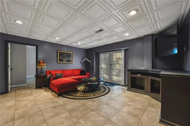 $5,200 | 4116 Wieuca Road Northeast, Atlanta, GA 30342