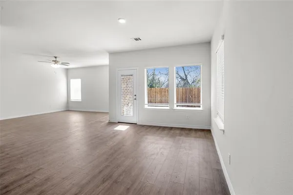 $2,200 | 1307 Rusted Rail Drive, Princeton, TX 75407