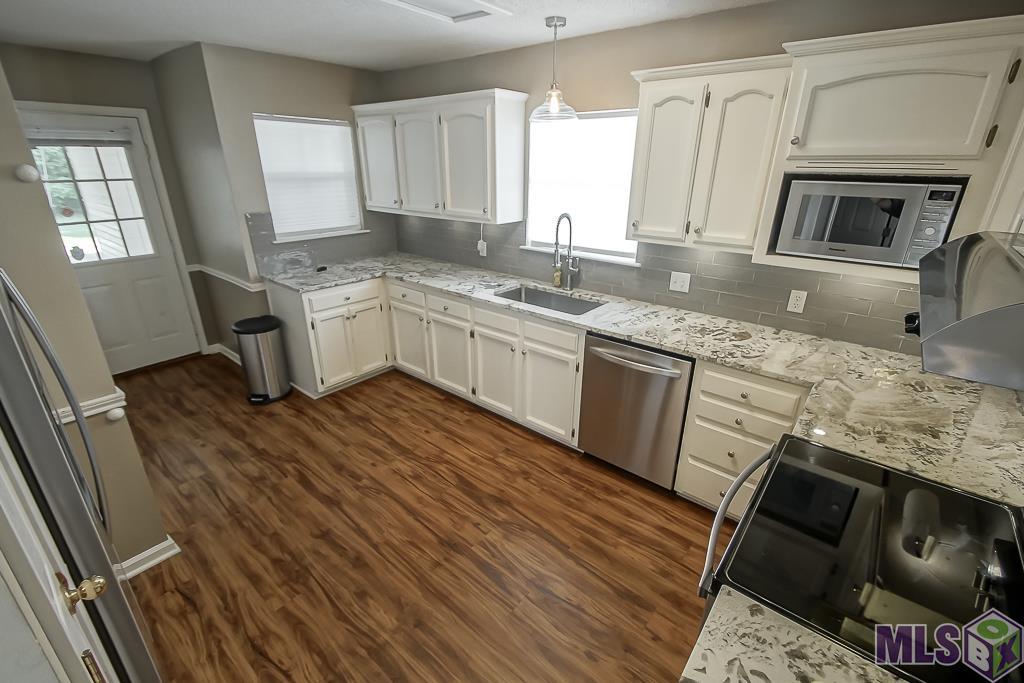 718 Hadley Drive Baton Rouge, LA 70820 - Photo 5 of 25 Gallery Image 5