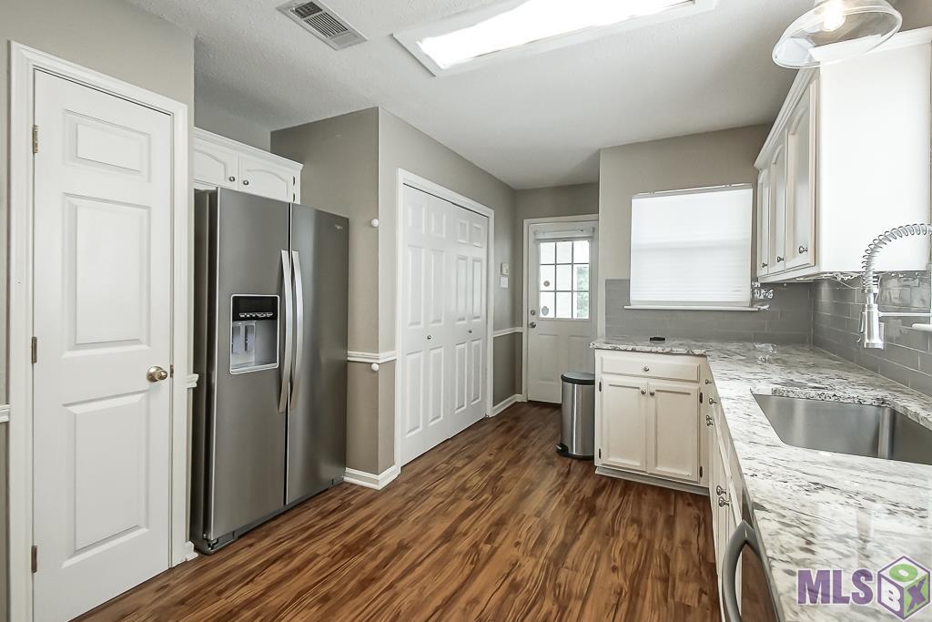 718 Hadley Drive Baton Rouge, LA 70820 - Photo 6 of 25 Gallery Image 6