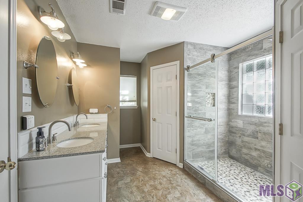 718 Hadley Drive Baton Rouge, LA 70820 - Photo 8 of 25 Gallery Image 8