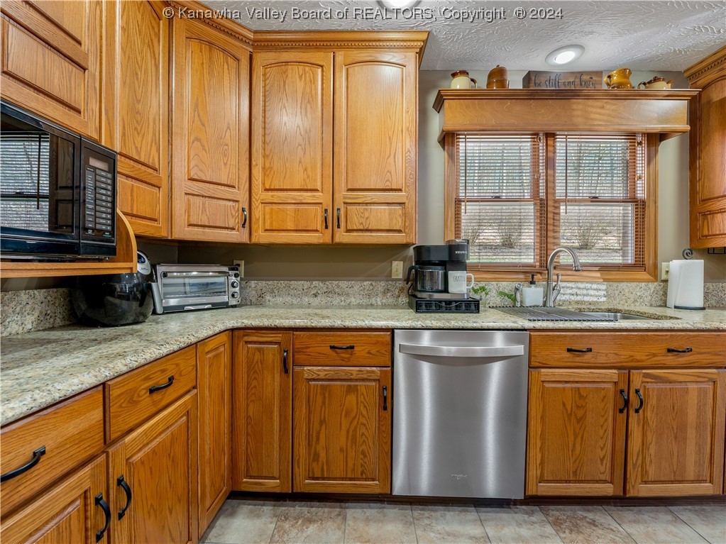 95 Smith Farm Road Charleston, WV 25320 - Photo 11 of 42 Gallery Image 11