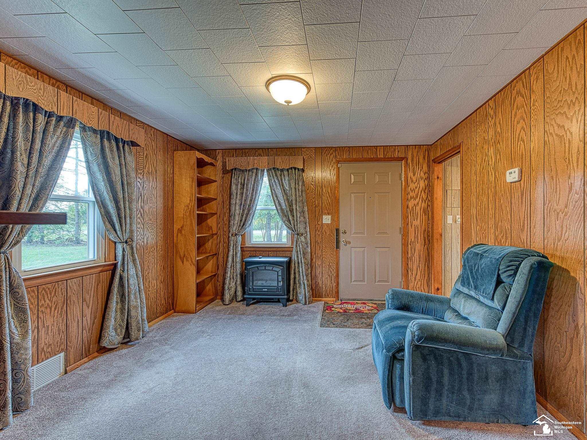 1929 Fix Road Monroe, MI 48162 - Photo 4 of 33 50158447-bfcf53a2-2554-4518-adad-f2fc64cfd0b1.JPG