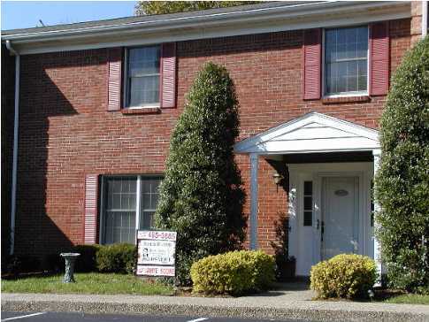 159 Gardiner Lake Road, Unit 159 Louisville, KY 40205 - Photo 1 of 1 Primary Photo