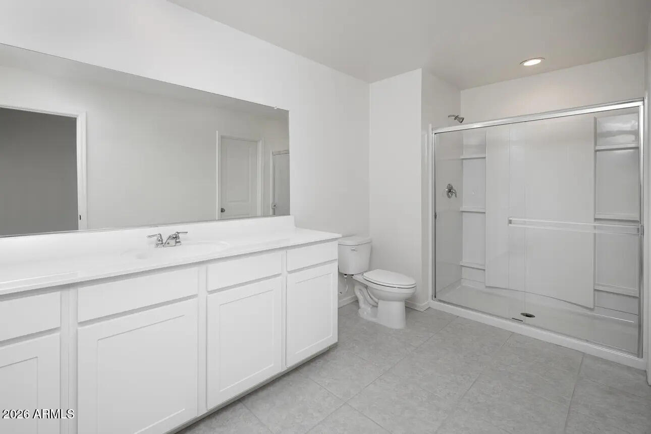 9531 West Gaby Road Tolleson, AZ 85353 - Photo 8 of 22 Master Bathroom