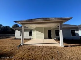 $381,000 | 115 Boxwood Court, Wallace, NC 28466