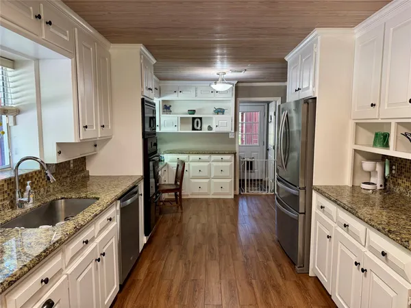 $649,000 | 12418 East Shadow Lake Drive, Cypress, TX 77429