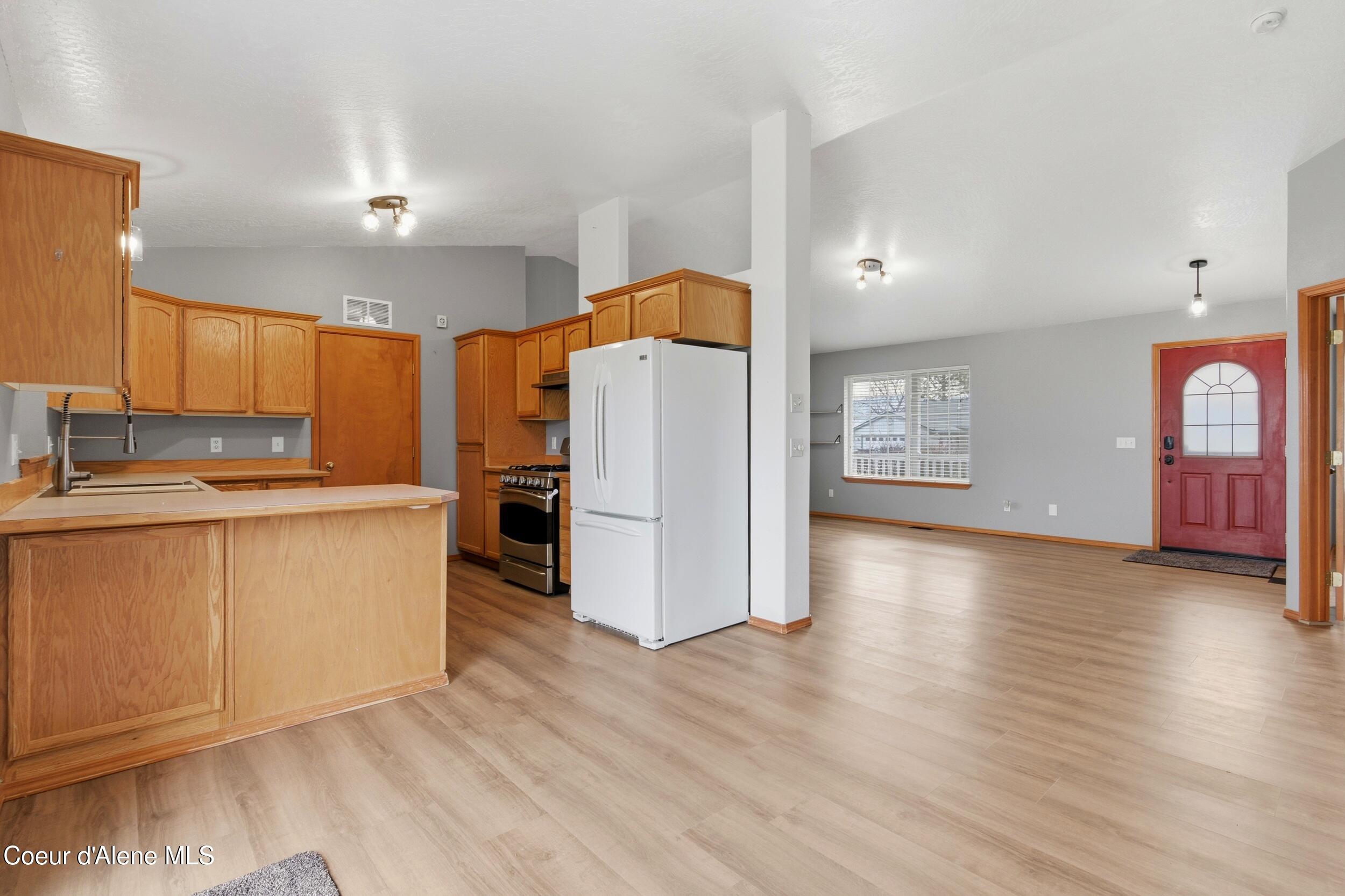 1255 East Stetson Avenue Post Falls, ID 83854 - Photo 12 of 37 12_img_2252