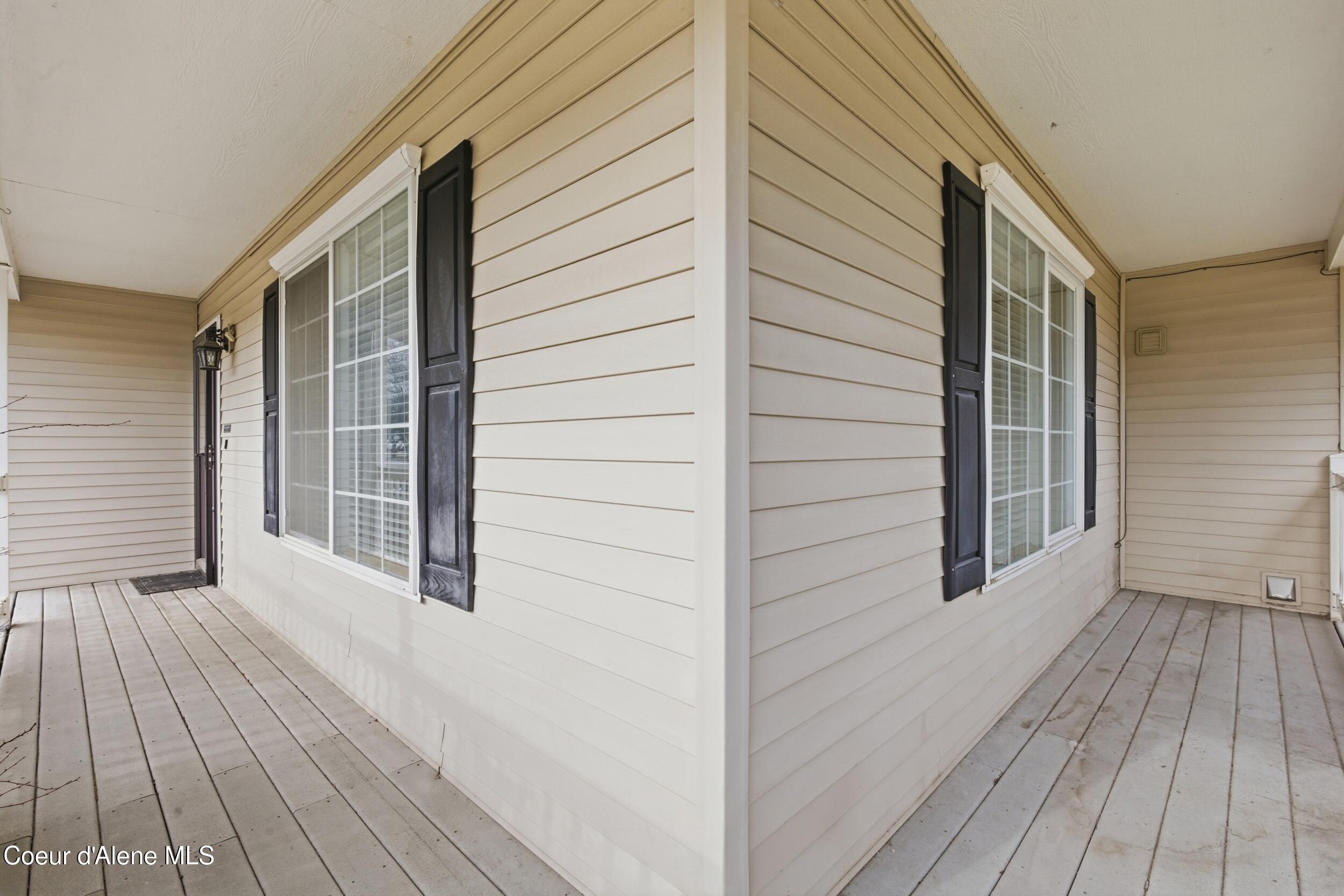 1255 East Stetson Avenue Post Falls, ID 83854 - Photo 6 of 37 7_img_2375