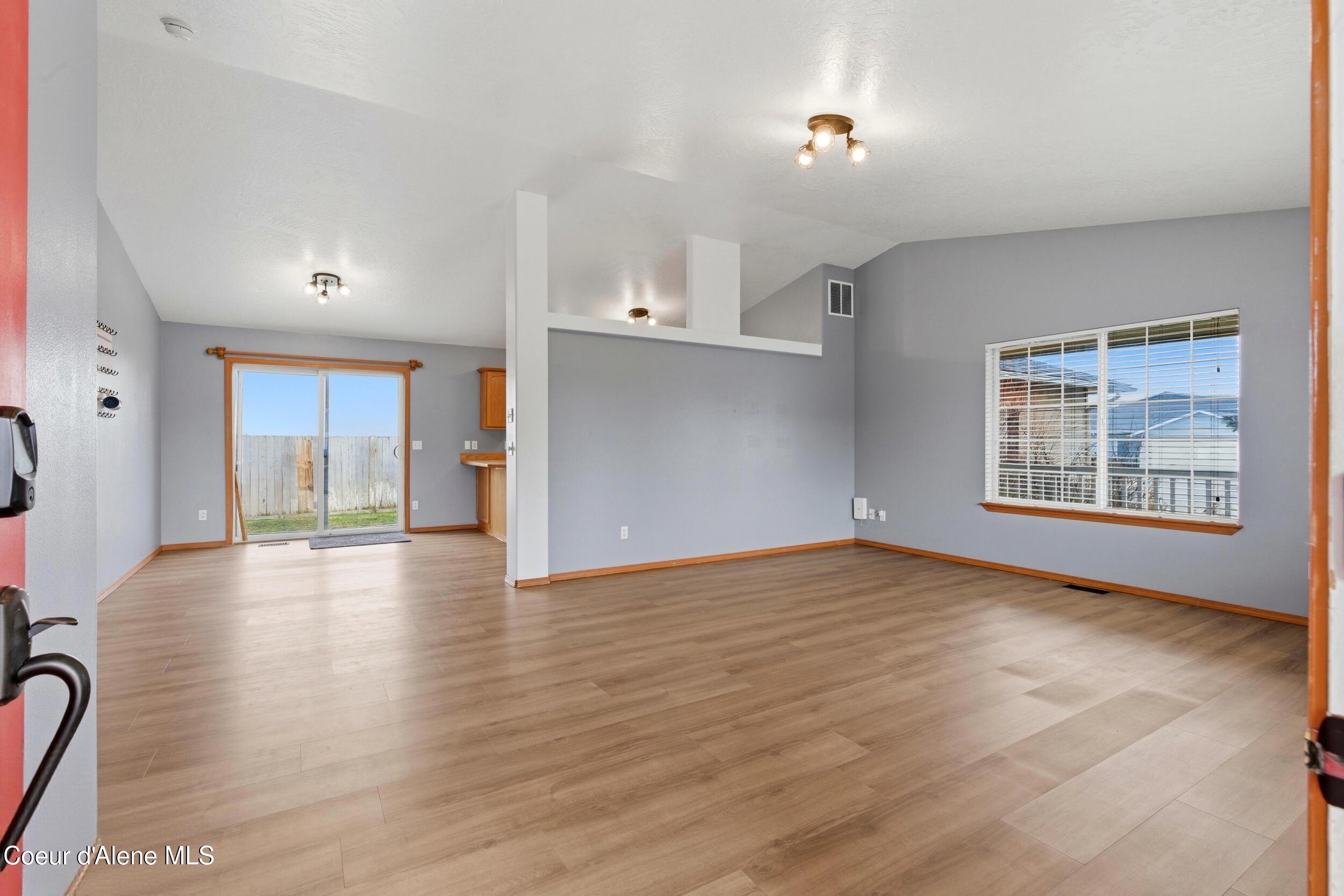 1255 East Stetson Avenue Post Falls, ID 83854 - Photo 9 of 37 10_img_2243