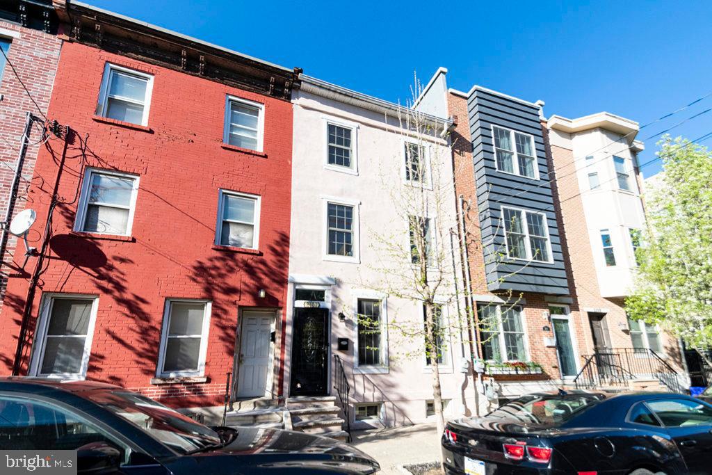 2107 Carpenter Street Philadelphia, PA 19146 - Photo 24 of 24 front view of a building with a street