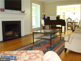 927 Remington Road Wynnewood, PA 19096 - Photo 4 of 12 Living Room