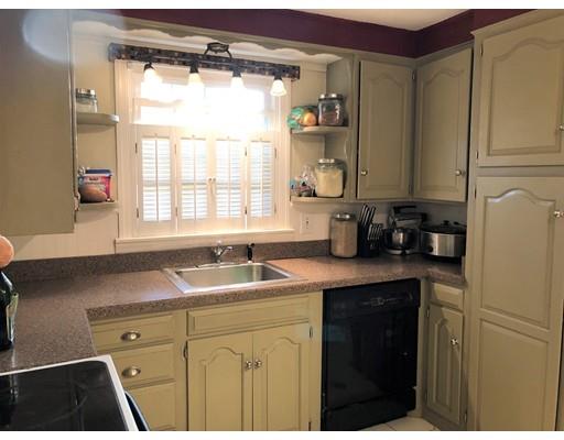 201 Gillette Avenue Springfield, MA 01118 - Photo 7 of 13 Gallery Image 7