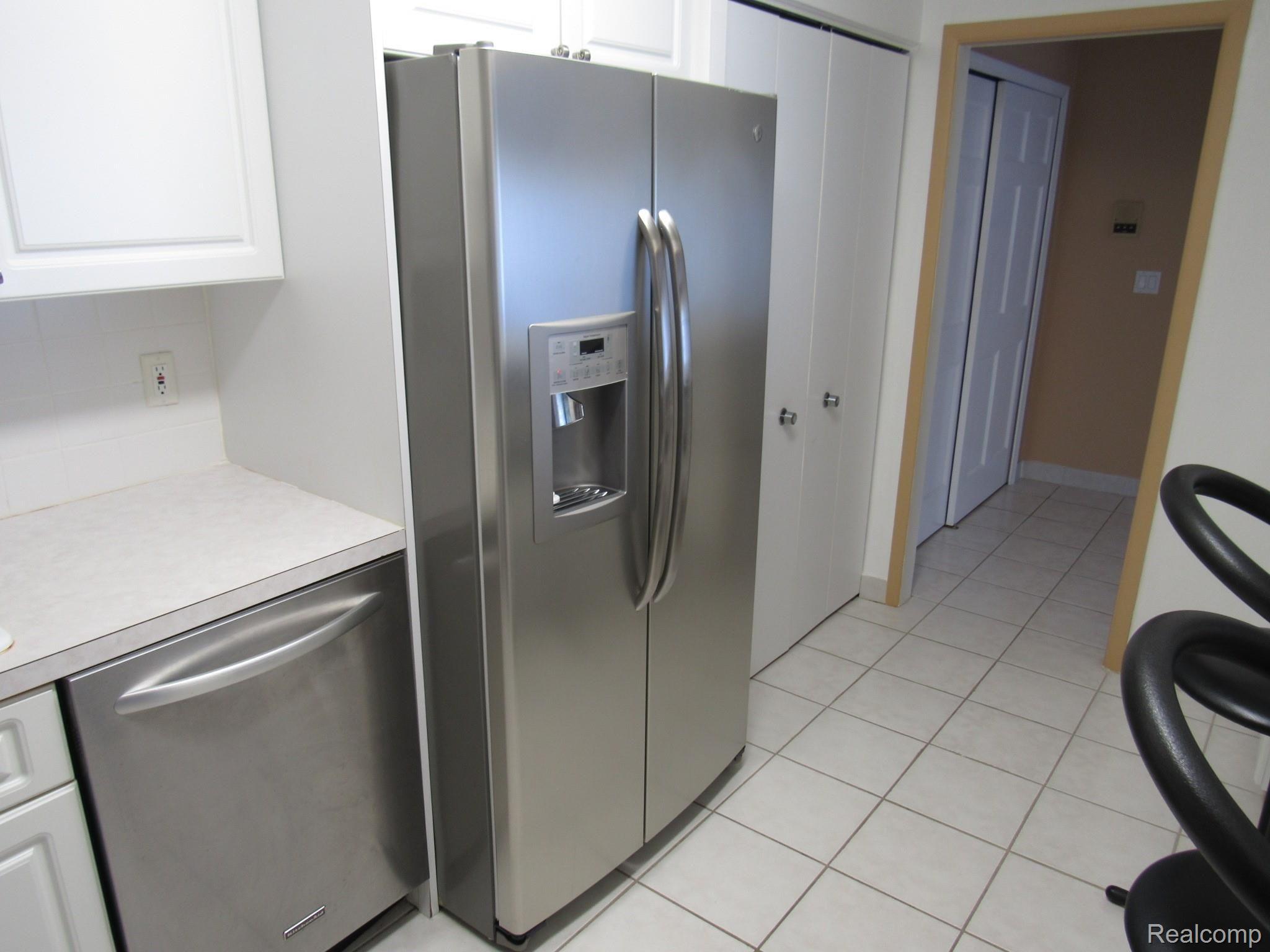 2005 Klingensmith Road, Unit 64 Bloomfield Hills, MI 48302 - Photo 14 of 43 2005 KLINGENSMITH BLOOMFIELD HILLS (19).JPG
