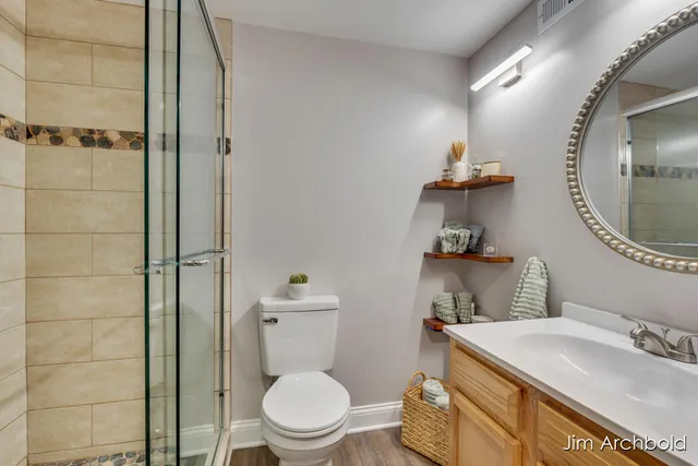 $185,000 | 3368 Devonwood Hills Northeast, Unit B, Grand Rapids, MI 49525