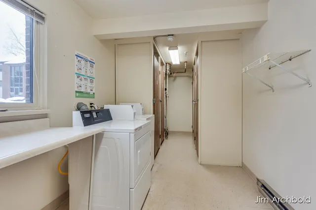 $185,000 | 3368 Devonwood Hills Northeast, Unit B, Grand Rapids, MI 49525