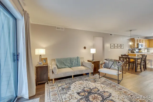$185,000 | 3368 Devonwood Hills Northeast, Unit B, Grand Rapids, MI 49525