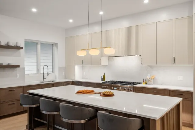 $3,998,000 | 365 Charles River Street, Unit 365, Needham, MA 02492