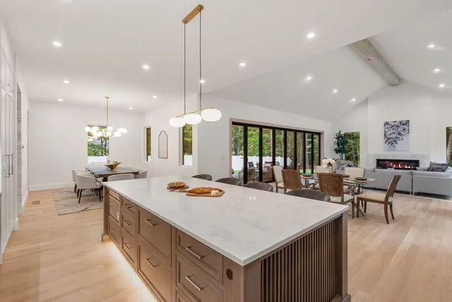 $3,998,000 | 365 Charles River Street, Unit 365, Needham, MA 02492