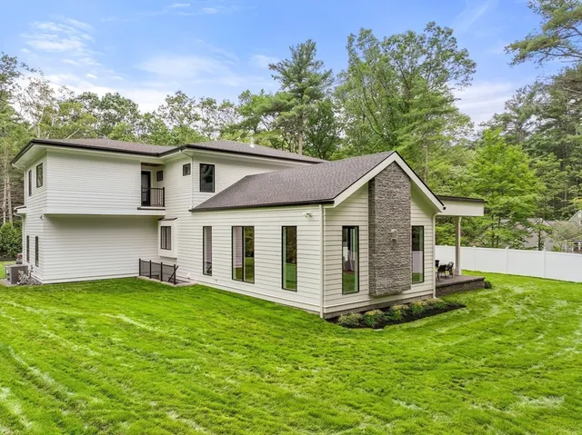 $3,998,000 | 365 Charles River Street, Unit 365, Needham, MA 02492