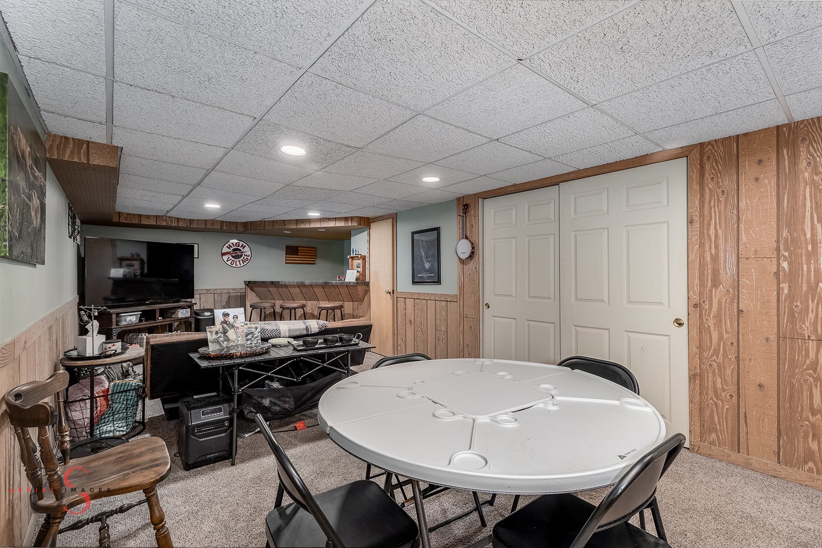 1508 East 18th Road Streator, IL 61364 - Photo 17 of 27 a view of a dining room with furniture