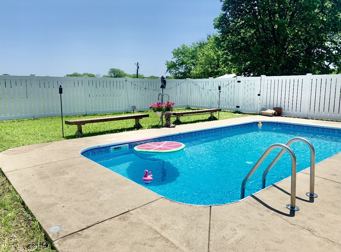1508 East 18th Road Streator, IL 61364 - Photo 20 of 27 a view of a backyard with swimming pool and furniture
