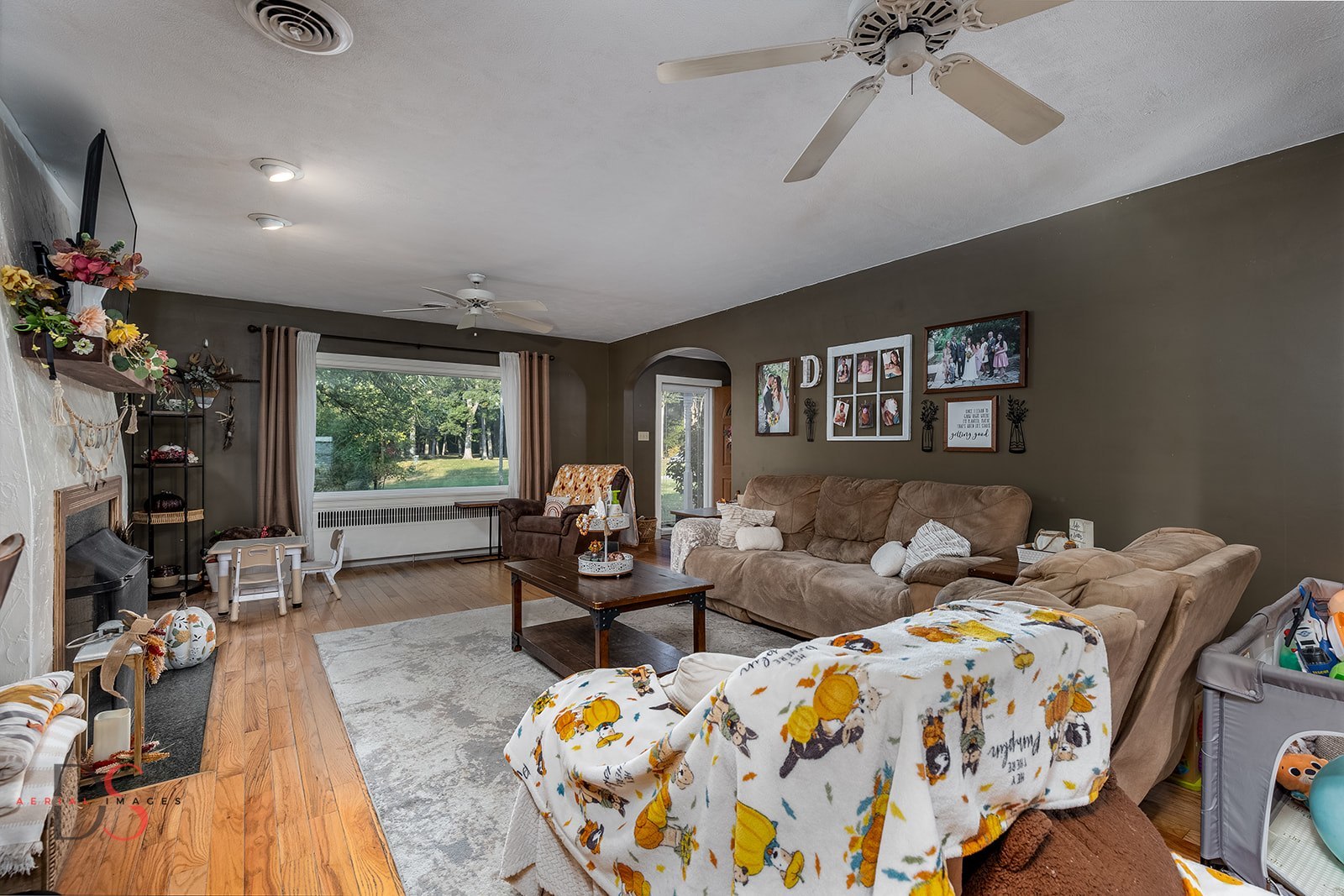 1508 East 18th Road Streator, IL 61364 - Photo 8 of 27 a bedroom with furniture and a wooden floor