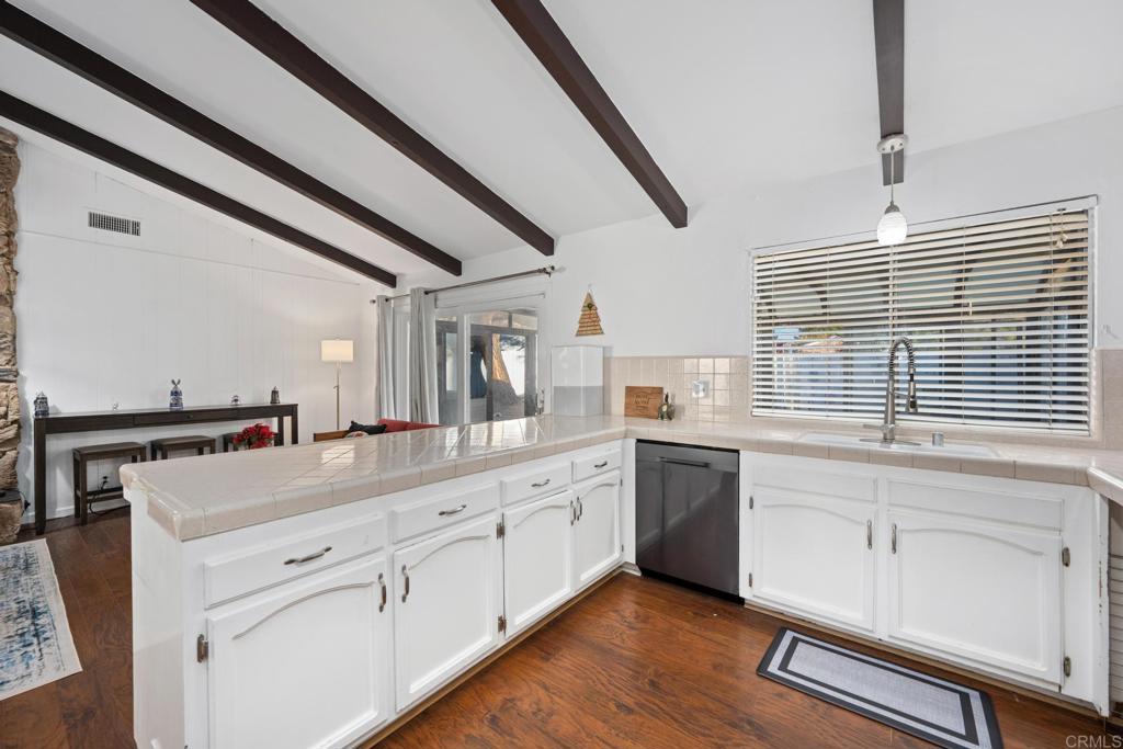 16273 Arena Drive Ramona, CA 92065 - Photo 13 of 67