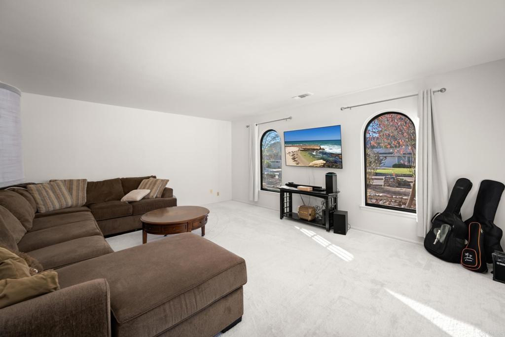 16273 Arena Drive Ramona, CA 92065 - Photo 19 of 67