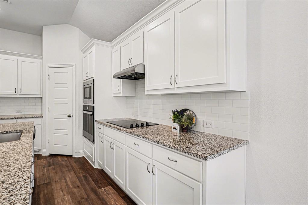 417 Elyse Road Keene, TX 76059 - Photo 11 of 19