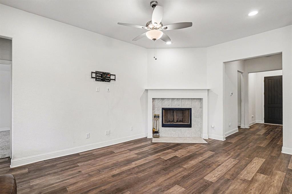 417 Elyse Road Keene, TX 76059 - Photo 8 of 19