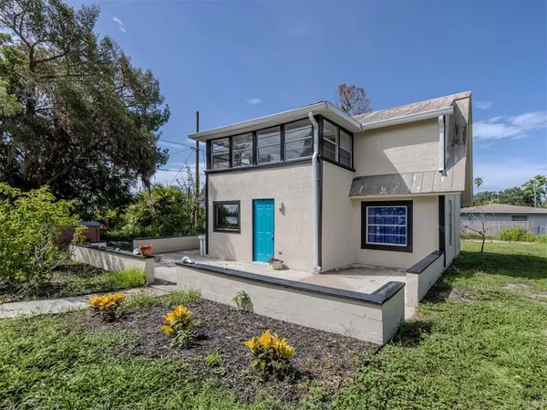 $449,900 | 305 Chauncey Avenue East, Bradenton, FL 34208