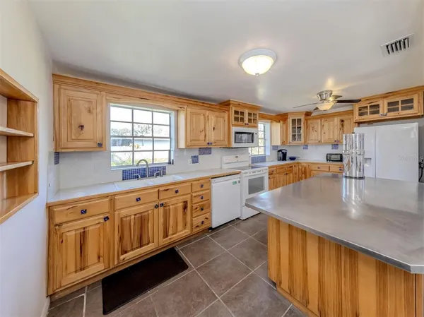 $449,900 | 305 Chauncey Avenue East, Bradenton, FL 34208