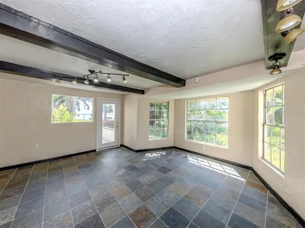 $449,900 | 305 Chauncey Avenue East, Bradenton, FL 34208