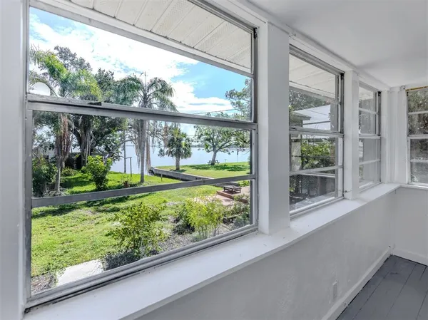 $449,900 | 305 Chauncey Avenue East, Bradenton, FL 34208