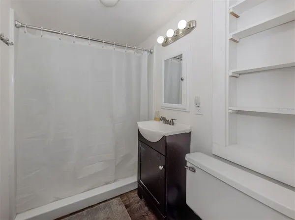 $449,900 | 305 Chauncey Avenue East, Bradenton, FL 34208