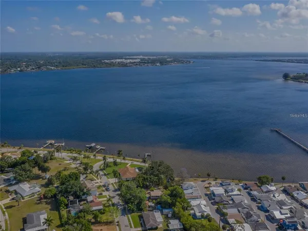 $449,900 | 305 Chauncey Avenue East, Bradenton, FL 34208