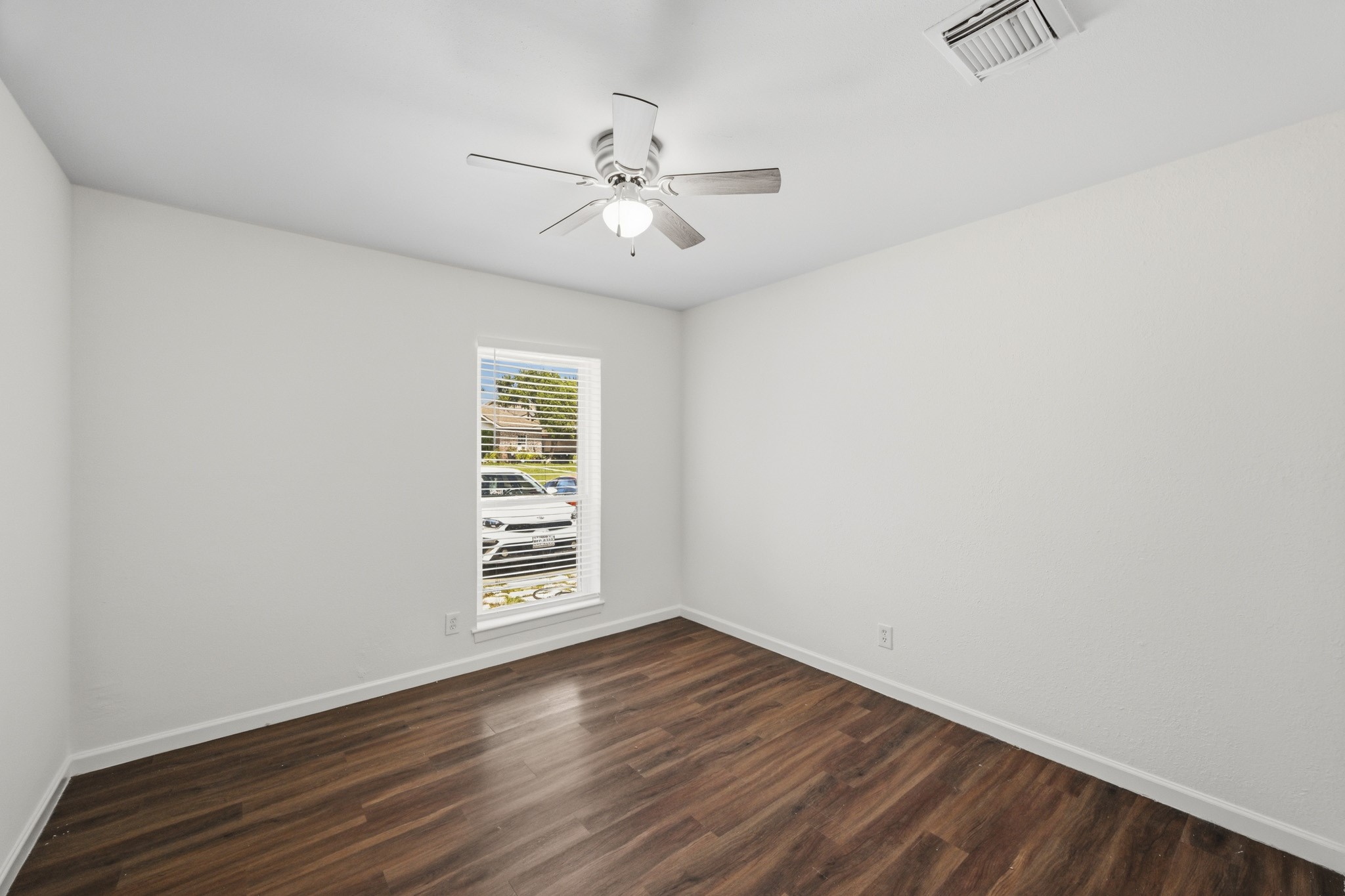 7303 Housman, Unit B Houston, TX 77055 - Photo 11 of 19 Gallery Image 11