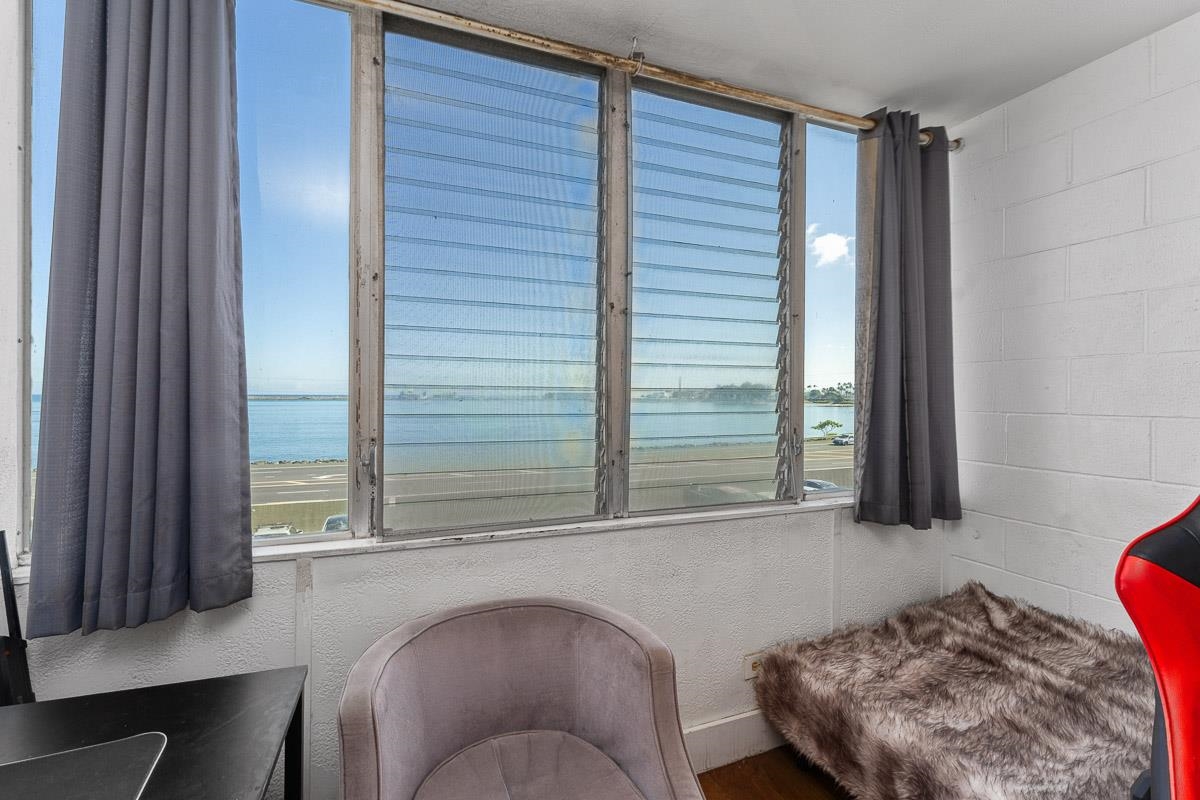 111 Kahului Beach Road, Unit A326 Kahului, HI 96732 - Photo 21 of 43 a living room with furniture and a window