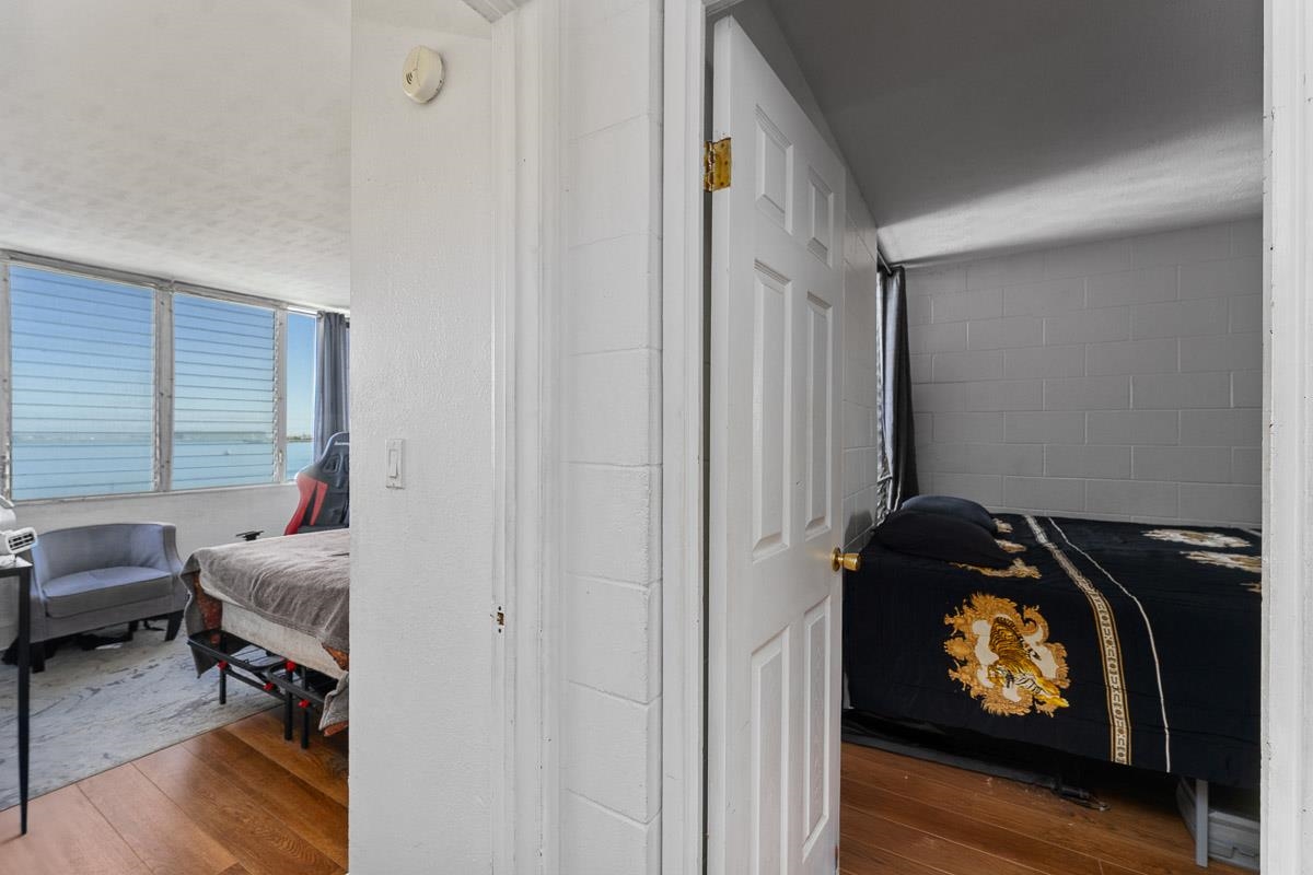 111 Kahului Beach Road, Unit A326 Kahului, HI 96732 - Photo 22 of 43 a living room with furniture and a window