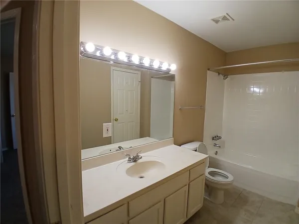 $1,700 | 1818 Rodd Field Road, Corpus Christi, TX 78412