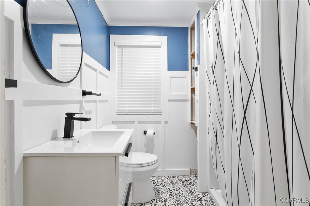 16447 Bullfield Road Doswell, VA 23047 - Photo 16 of 23 Bathroom featuring new vanity, modern tile, toilet
