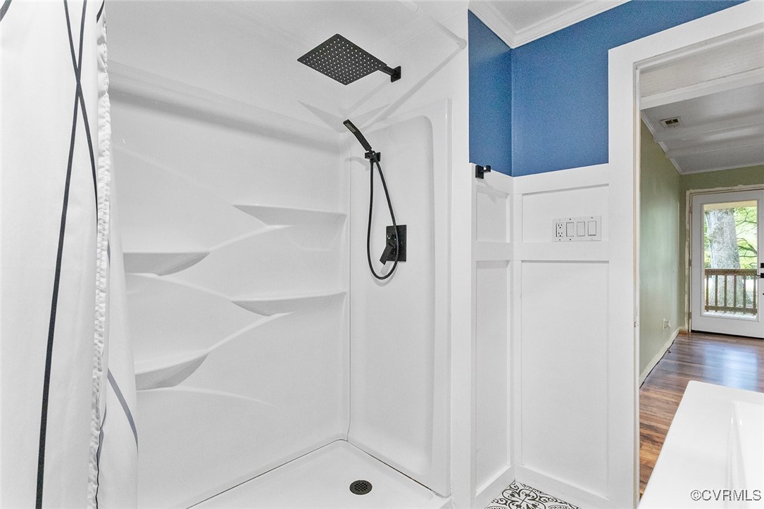 16447 Bullfield Road Doswell, VA 23047 - Photo 17 of 23 Bathroom featuring new vanity, modern tile, toilet