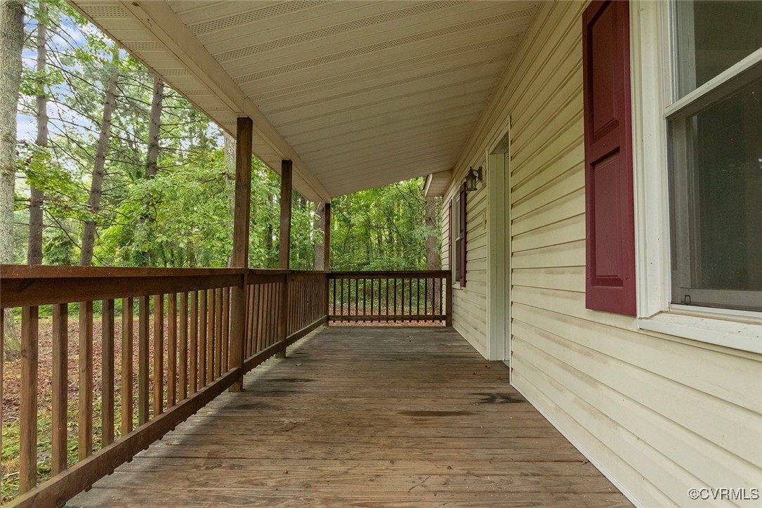 16447 Bullfield Road Doswell, VA 23047 - Photo 2 of 23 Front porch entryway