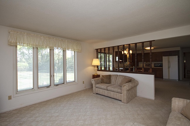 4416 Knoll Road Fort Wayne, IN 46809 - Photo 2 of 22