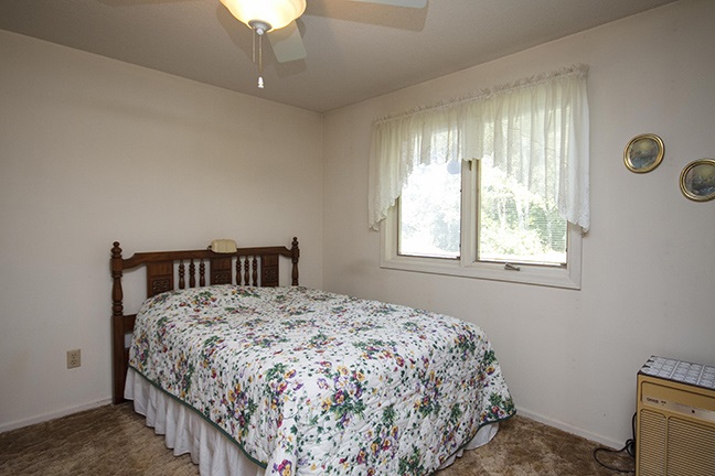 4416 Knoll Road Fort Wayne, IN 46809 - Photo 11 of 22